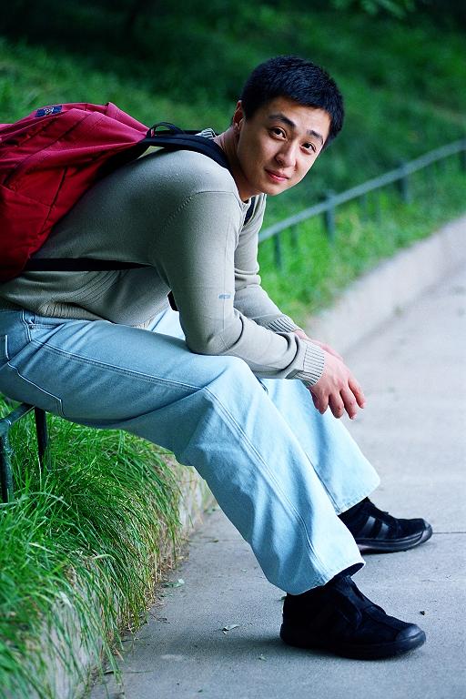 资料:《我的夜晚》主持人--董可飞