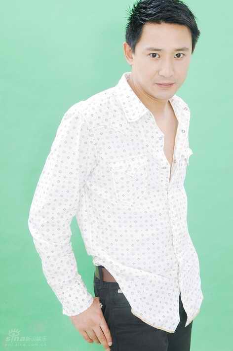 资料图片上海展杰文化艺术王伟华4