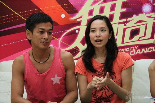 郭羡妮吴家乐舞动奇迹跳出火花组图