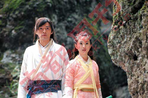 林依晨和胡歌主演的《射雕英雄传》目前正在厦门、云南等地热播。