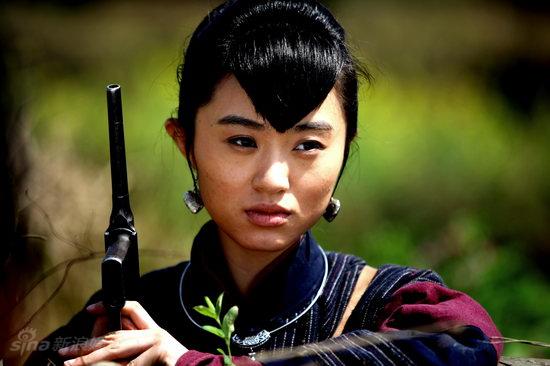 柴 菁 饰 田桂英