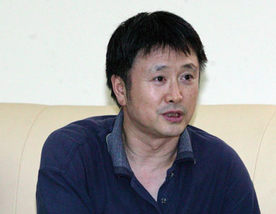 电视剧《苍天》编剧、导演 刘毅然