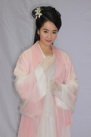 资料:《又见白娘子》白素贞-左小青饰演