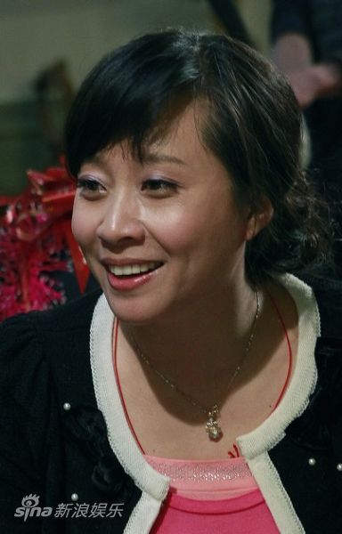 资料图片:《咱家那些事》主演-黑妹饰演丽敏