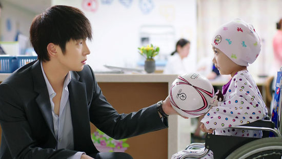 李准基曝《TWO WEEKS》中演父亲，为救白血病女儿开始了逃亡