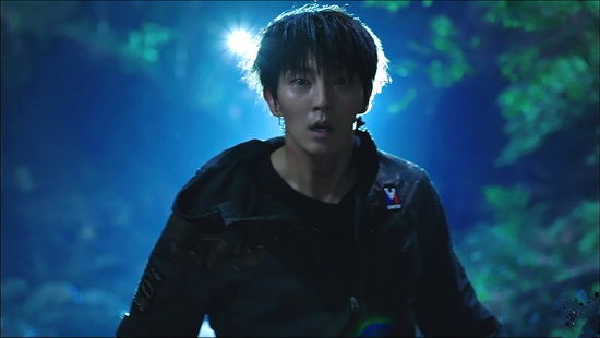 李准基饰演的张泰山屡背杀人黑锅