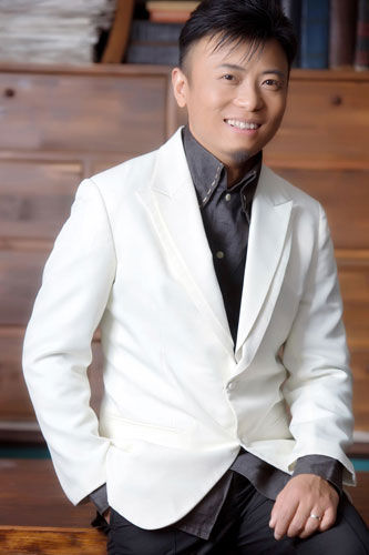 资料图：2014SMG名优播音员候选人-野营