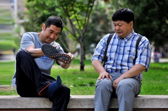 张国立《抬头见喜》开播(图)