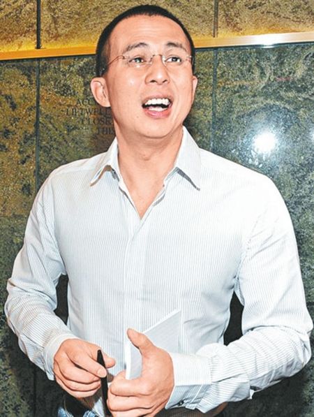 "小超人"李泽楷