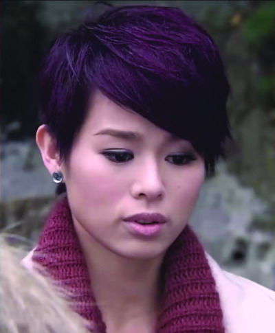 《鱼跃在花见》中的胡杏儿。