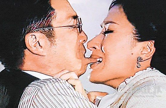 刘松仁与杨怡的这段“吻戏”引发不少质疑