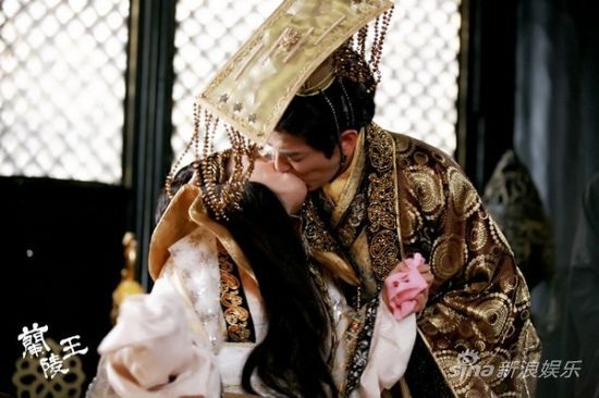 宇文邕亲口喂雪舞解药
