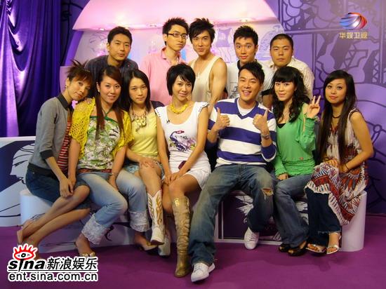 资深媒体人美女名模做客《夜来女人香》(组图