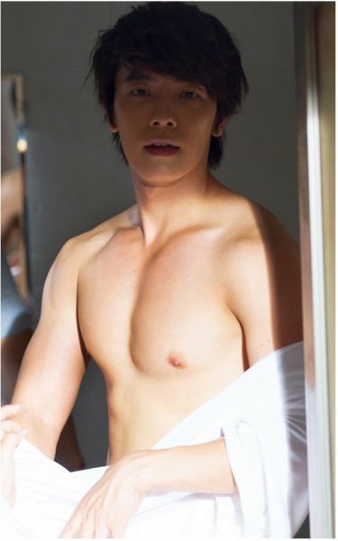 东海脱衣秀肌肉