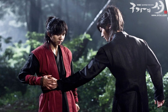 《九家之书》剧照