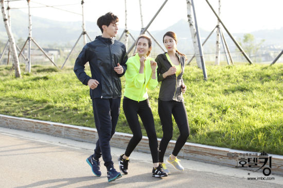 李多海表情可爱