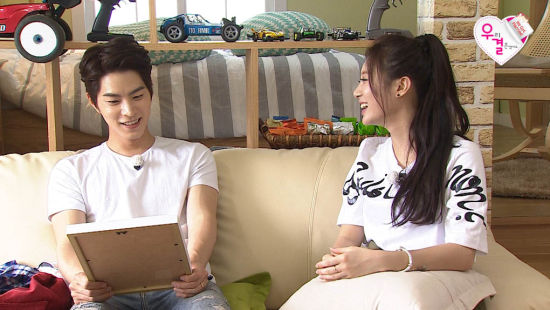 yura送亲作画洪中贤感动