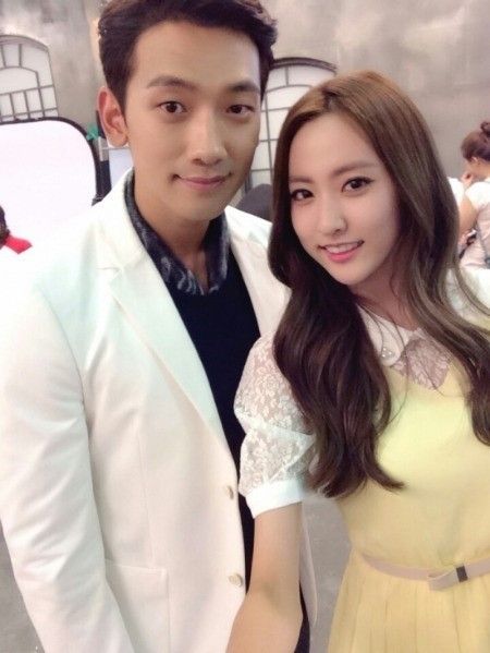 Rain与BESTie成员海灵