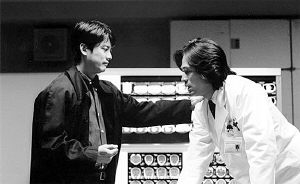 唐泽寿明、江口洋介两大日星在“巨塔”中有出色表现。