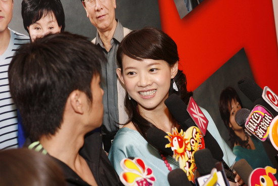 曾宝仪现场见风使舵 "弃"陈坤重投林申怀抱