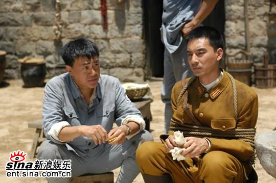 孙岩回顾《生死十日》 外冷内热演"江藤"(图)