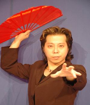 资料图片:《人物新周刊》魔法七星--翁达志(澳门)