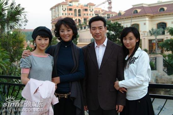 《血在伤》已经正式更名为《雪在烧》,将于今晚起在上海东方电影频道