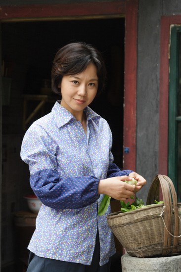 闫妮精彩剧照导演尚敬"《武林外传》就像一杯爽口的饮料,而《房前屋后