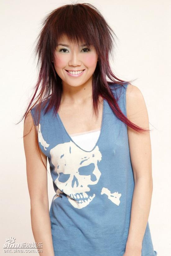 王蓉和导演李雪萍21日17时新浪聊我要跳舞