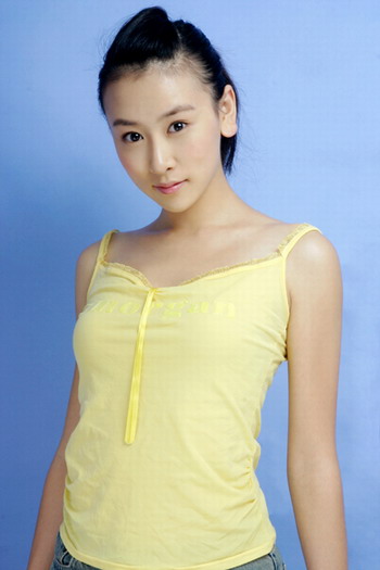 《后来》中的一段重场戏,毛俊杰扮演本是富家小姐,出任公司副总经理的