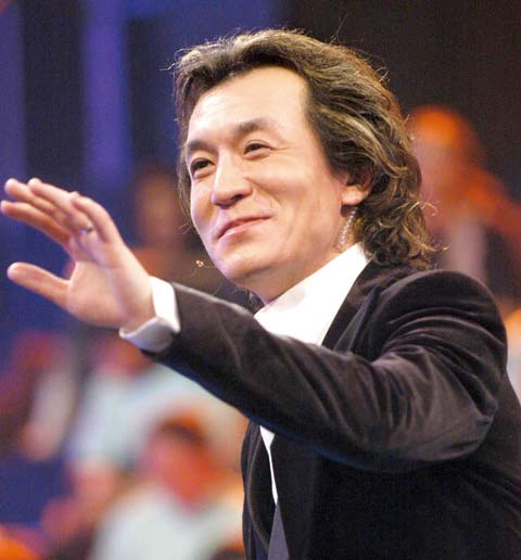 李咏汪涵争夺金鹰节最佳主持人比拼人气