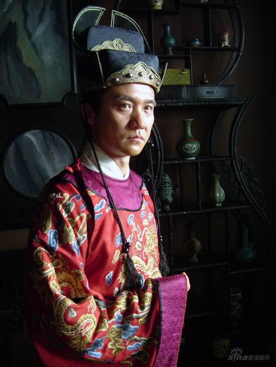 黄志忠饰演魏忠贤