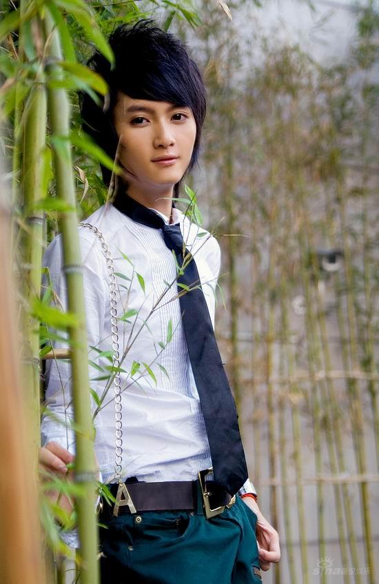 动漫小子向鼎欲借《网王》变身"王子"(图)_影音娱乐_新浪网