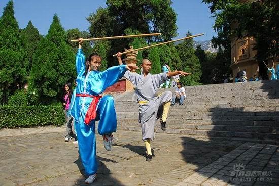 "功夫之星"全球36强少林寺闭关修炼(组图)
