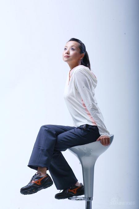 白荟做不了军人做军嫂尽心扮演绿叶附图