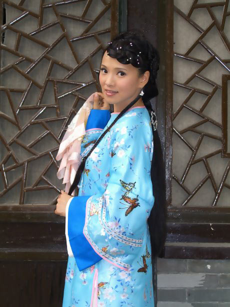 伊能静《少年讼师纪晓岚》中伶牙俐齿大练口才