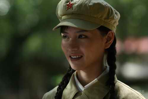 孙镱菲演技娴熟 《烈日炎炎》化身农垦女兵(图)