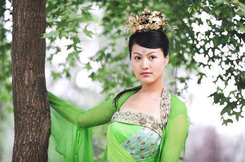 杨渝渝在《红拂女》中