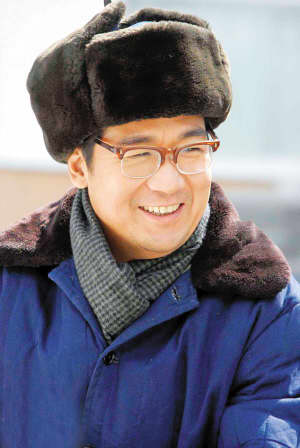 该剧主演张国立在《亲兄热弟》后再次出演家庭情感剧,在张国立的身上