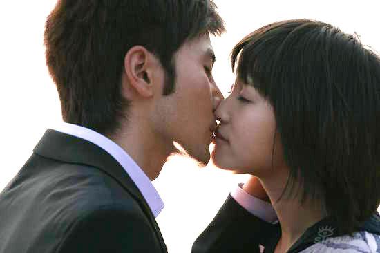 金莎《幸福的眼泪》中甜蜜初吻献给刘恩佑(图)