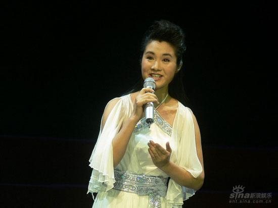 空政文工团歌手刘一祯