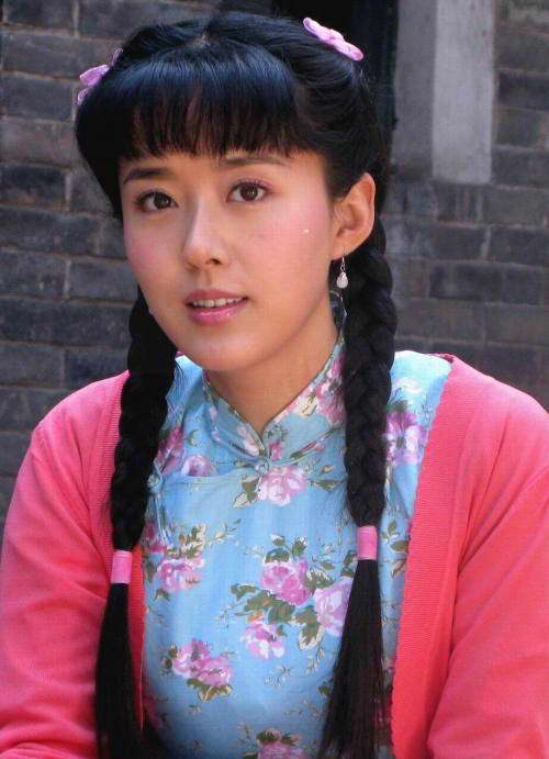 颜丹晨《女人树》剧照