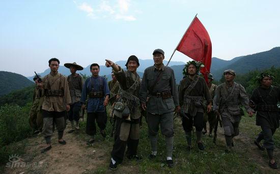 《中国兄弟连》战争场面残酷 网友褒贬不一(图)