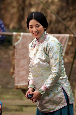 《秋海棠》之后,另一部根据文学大师巴金巨著改编的连续剧《家》又被