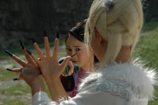 《少林寺传奇》女主角孙卉凝为戏苦练(图)