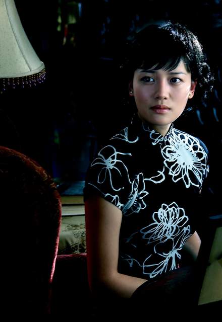 新浪娱乐讯 由唐于鸿,谢君豪等主演的电视剧《一世情缘》今日(4日)