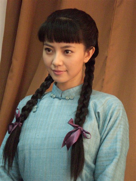 高圆圆,程莉莎,保健锋,刘德凯联合主演的女性励志年代剧《爱无悔》