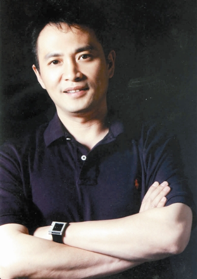 丁志诚《锣鼓巷》演富少爷大秀书法(图)