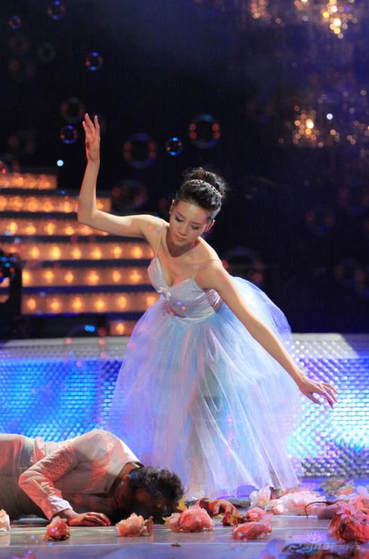 宋汶霏舞林大会秀芭蕾(图)