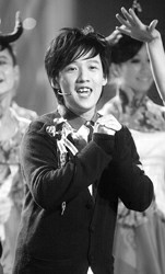 阿牛贺牛年  胡晓芒